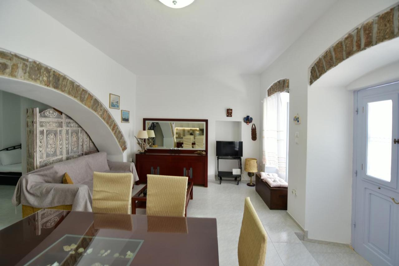 Arco I/ Downtown Rustic Apartment/4 Min From Port Hydra  Exterior photo