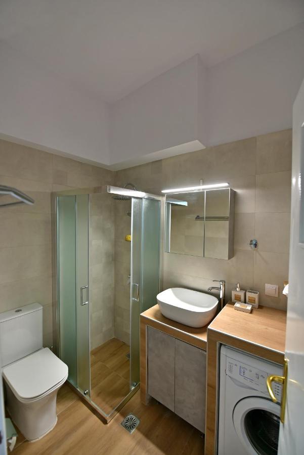 Arco I/ Downtown Rustic Apartment/4 Min From Port Hydra  Exterior photo
