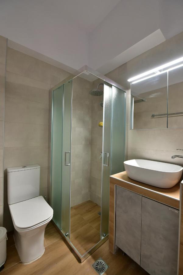 Arco I/ Downtown Rustic Apartment/4 Min From Port Hydra  Exterior photo