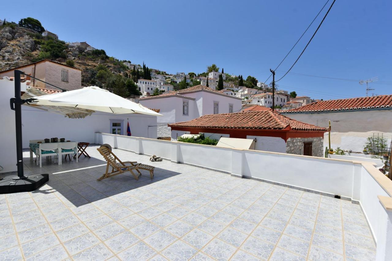 Arco I/ Downtown Rustic Apartment/4 Min From Port Hydra  Exterior photo