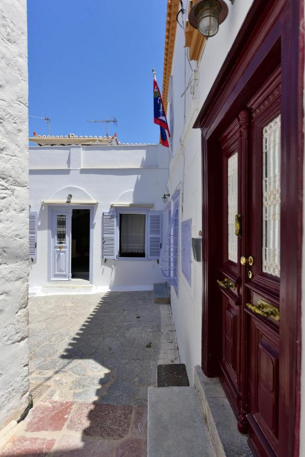 Arco I/ Downtown Rustic Apartment/4 Min From Port Hydra  Exterior photo