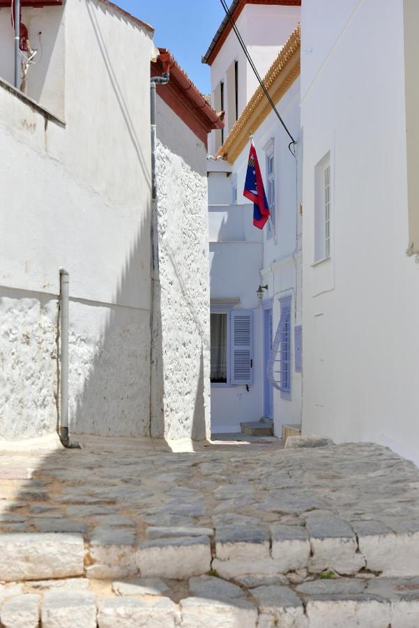 Arco I/ Downtown Rustic Apartment/4 Min From Port Hydra  Exterior photo