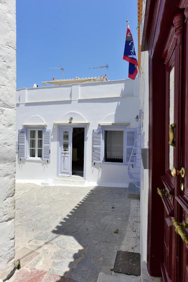 Arco I/ Downtown Rustic Apartment/4 Min From Port Hydra  Exterior photo